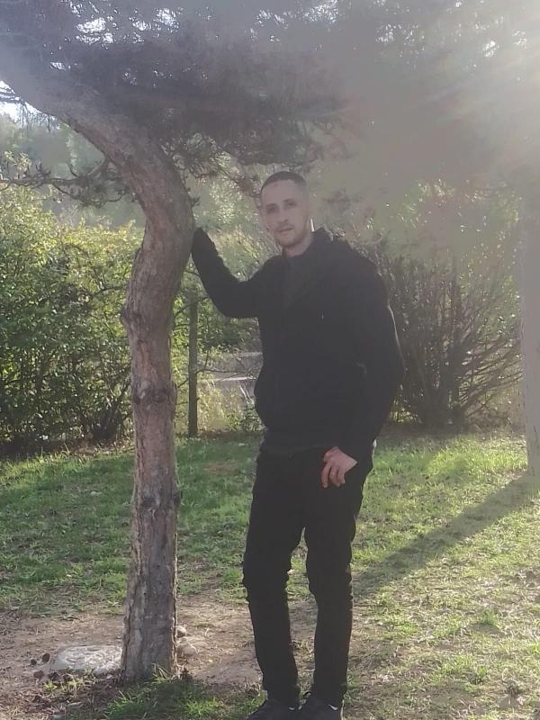 Abdel 44 ans Abeilhan
