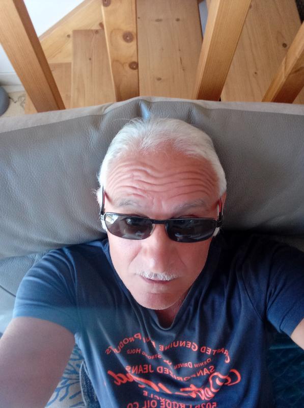 Pascal  63 ans La Tranche sur Mer