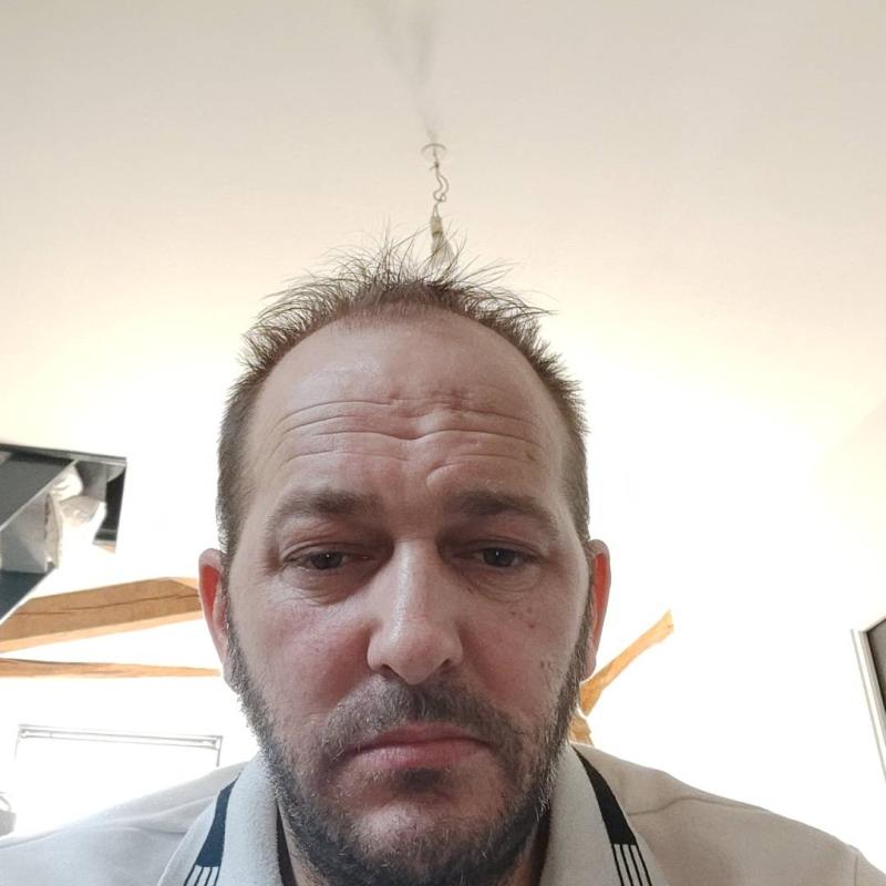 romain 41 ans Vitry aux Loges