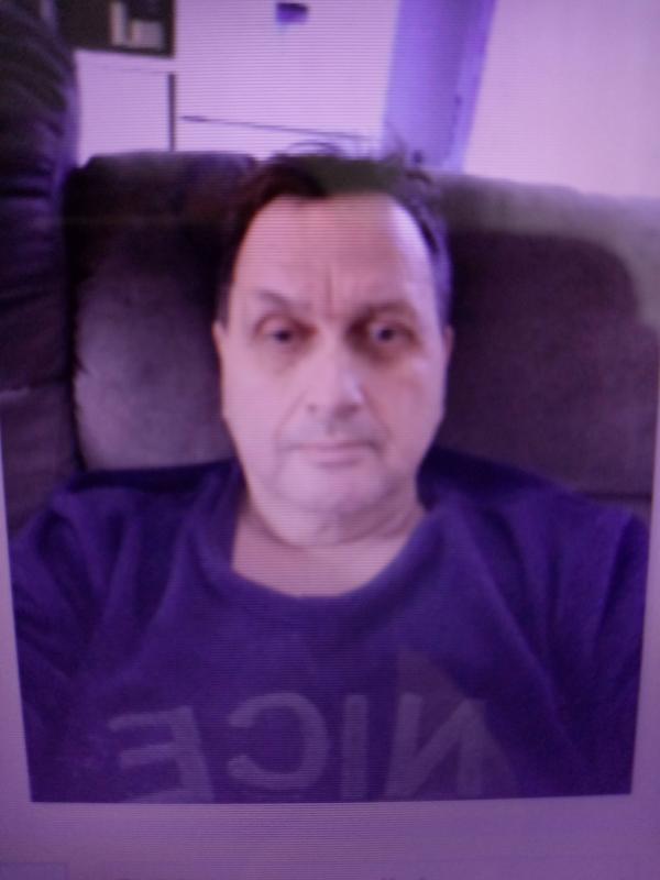 Jean Jacques 69 ans Boucé