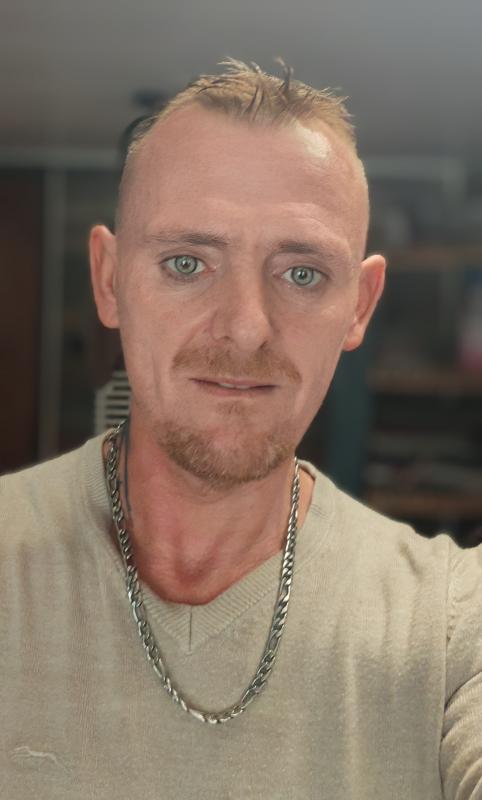 Angel 44 ans Béthune