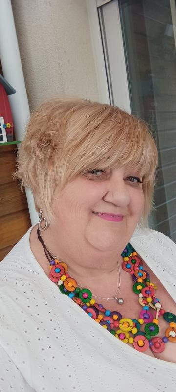 Claudie  64 ans Montreuil Juigné