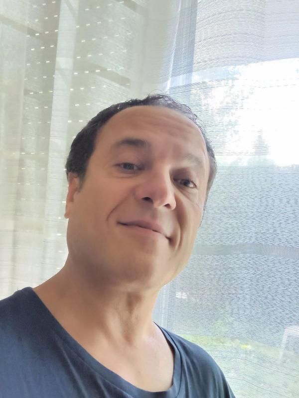 Pedro  57 ans Châtenay Malabry