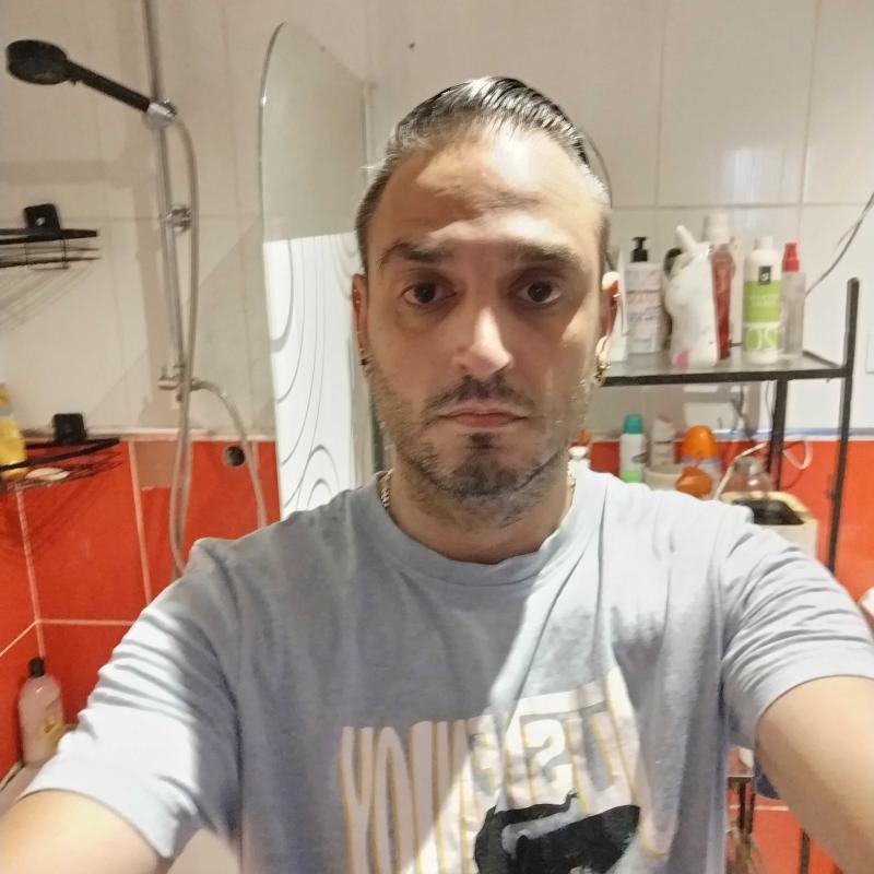 laurent 34 ans Merville