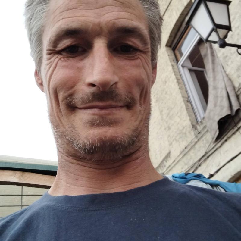 vince14 43 ans Roubaix