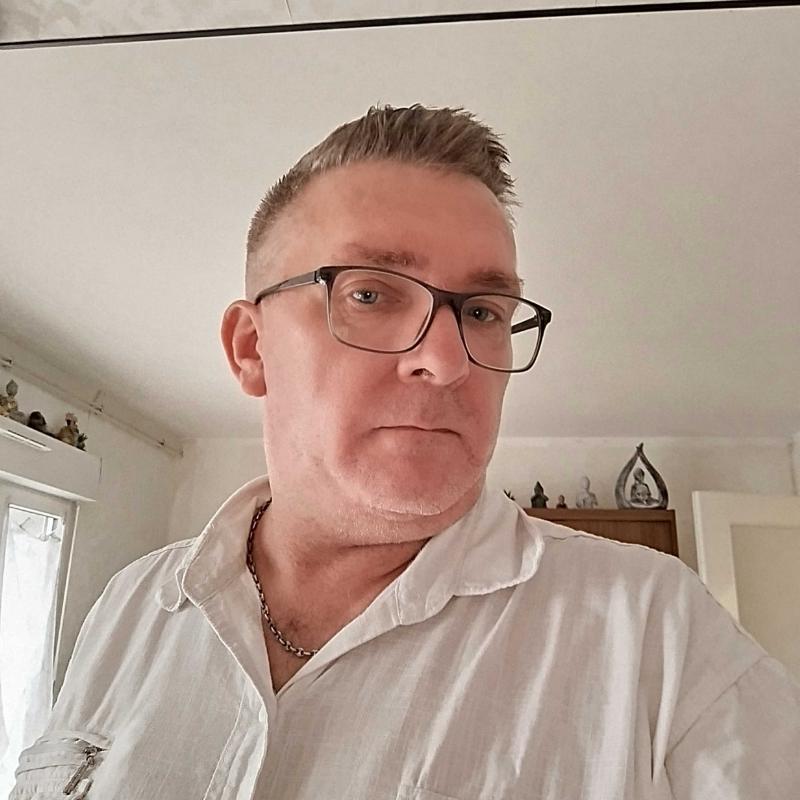 Michael 48 ans Troyes