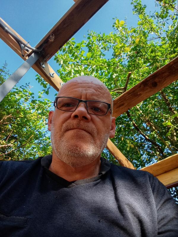 Stev 48 ans Saint Denis du Maine