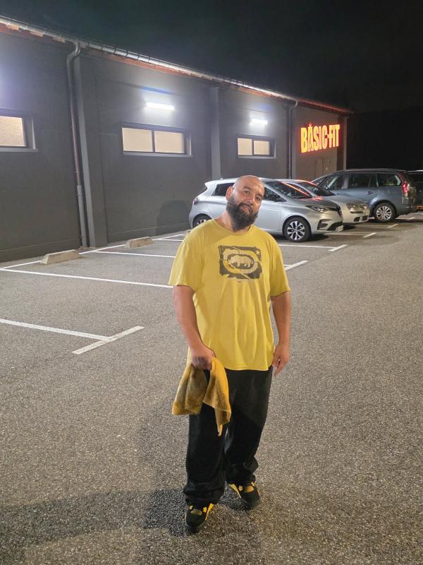 Nicolas 45 ans Fronton