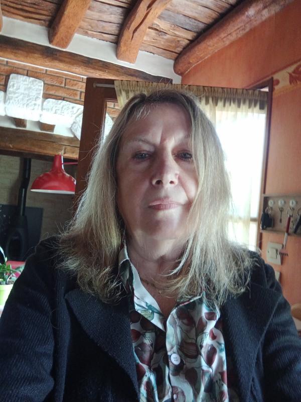 Coline 64 ans Le Houlme