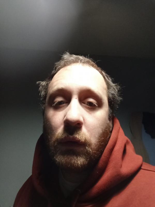 Szavati 34 ans Orléans