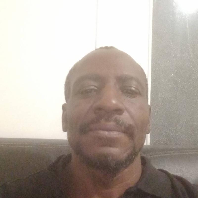 aykonne 53 ans Rive de Gier