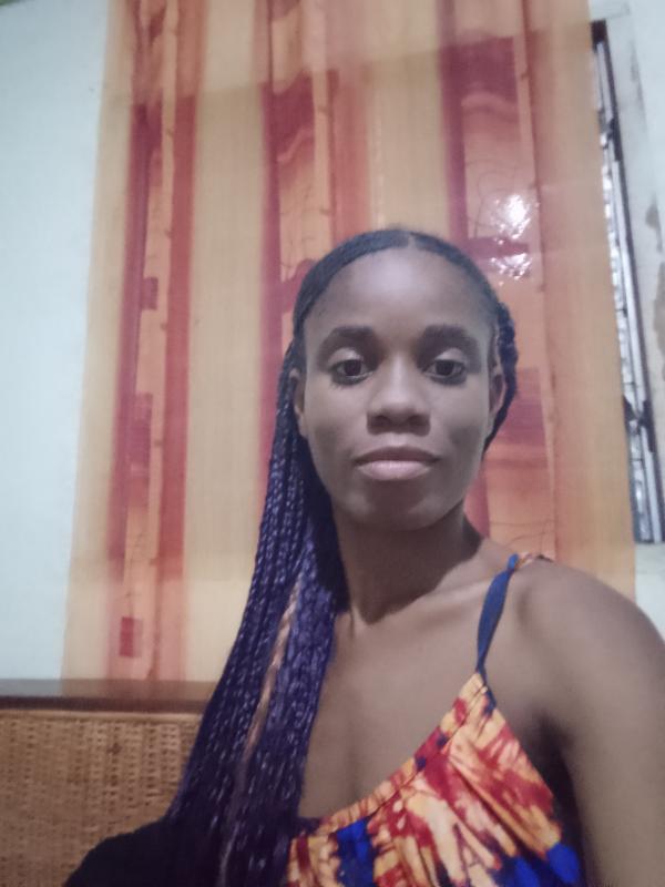 Lili 26 ans Caen
