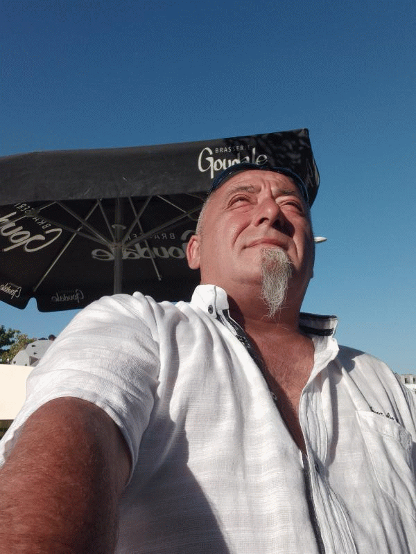 Thierry  51 ans Hautmont
