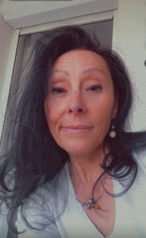 Martina 62 ans Saint Raphaël