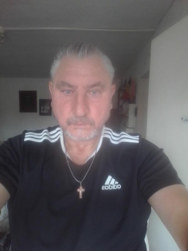 Christian  56 ans Onnaing