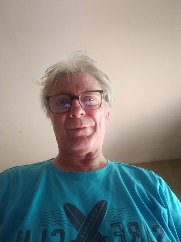 Romain 64 ans Blanquefort