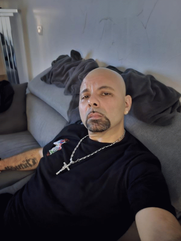 Farès  43 ans Saint Priest