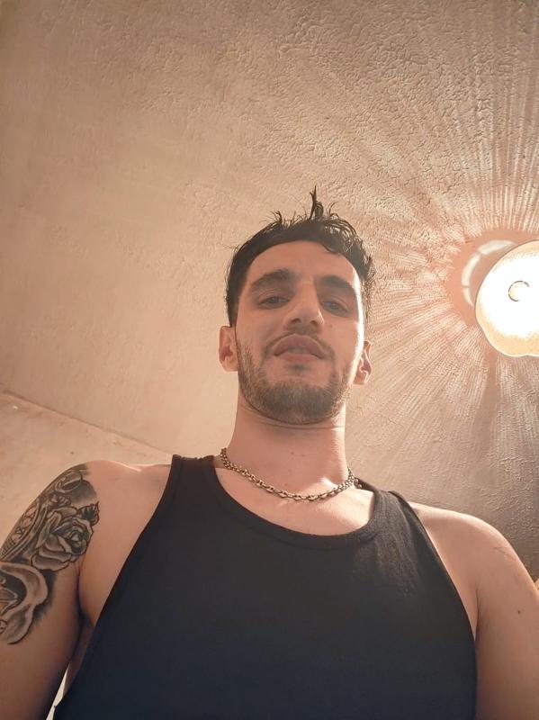Djallal 28 ans Limoges