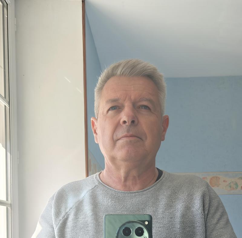 Patrice 54 ans Roscanvel