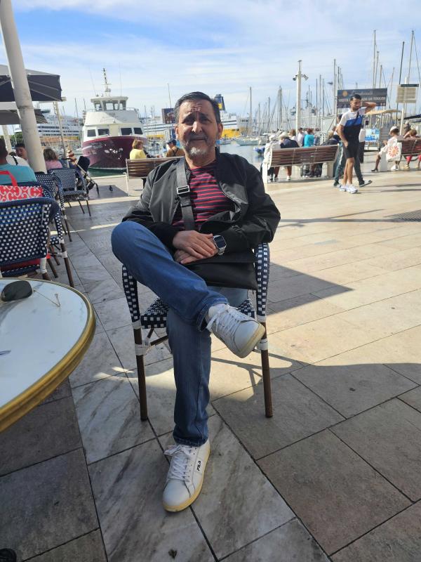 smain 62 ans Toulon