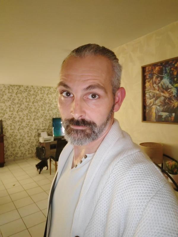 Dadou 43 ans Saint Vallier