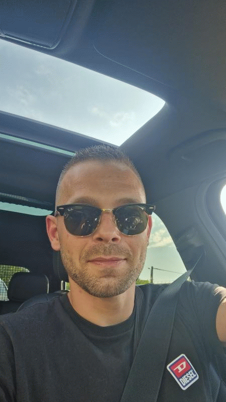 Yoan 34 ans Sannois