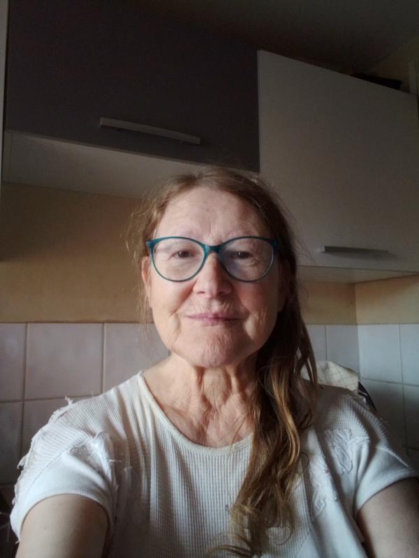 Maryse  69 ans Belleville