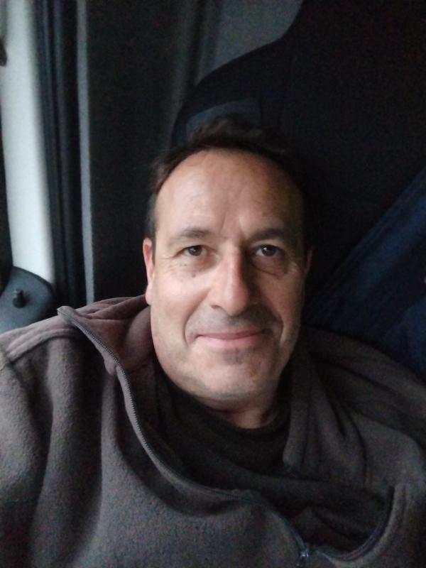 Franck  52 ans Guégon
