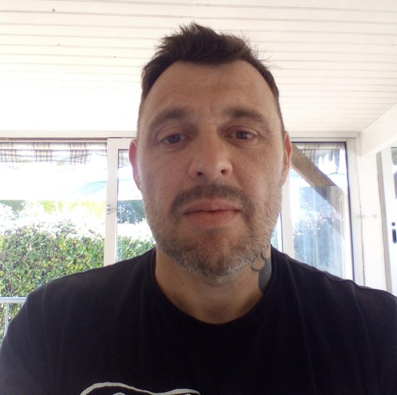 Nico  45 ans Monnaie