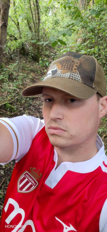 julien 38 ans Romilly sur Seine