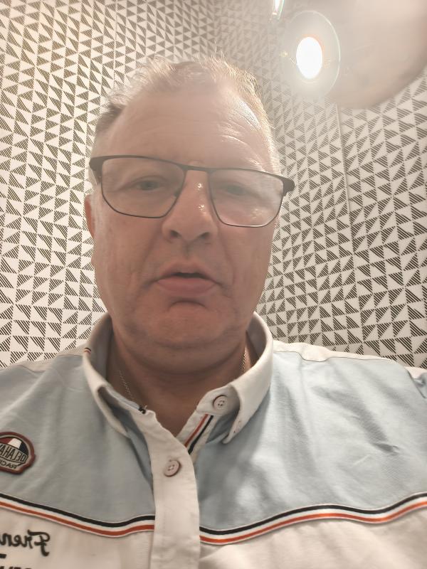 David 57 ans Hazebrouck