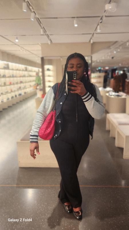 Lovely laura  34 ans paris 19eme arrondissement