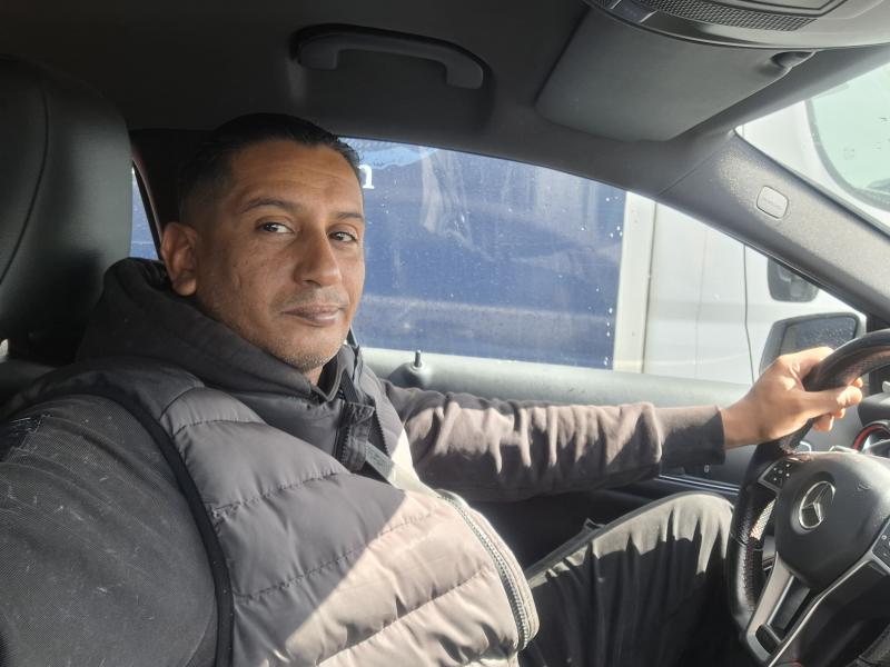 Oualid  44 ans Draveil