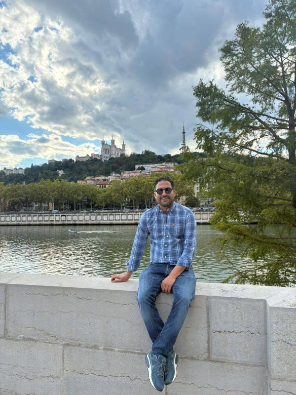 Adel 42 ans Caluire et Cuire