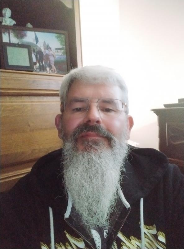 didier  59 ans Flize