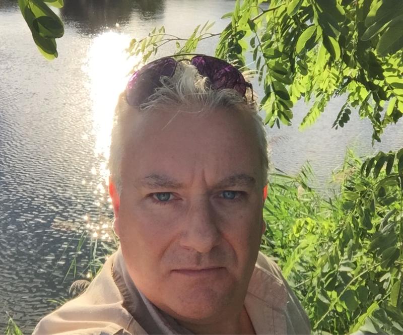 Chris  54 ans Pulversheim