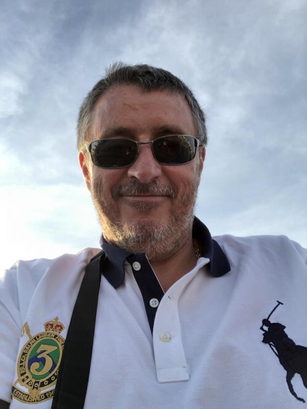 Patrick 57 ans Saint Martin de Crau