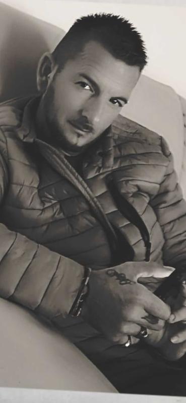 Tony Bironneau 44 ans Lencloître