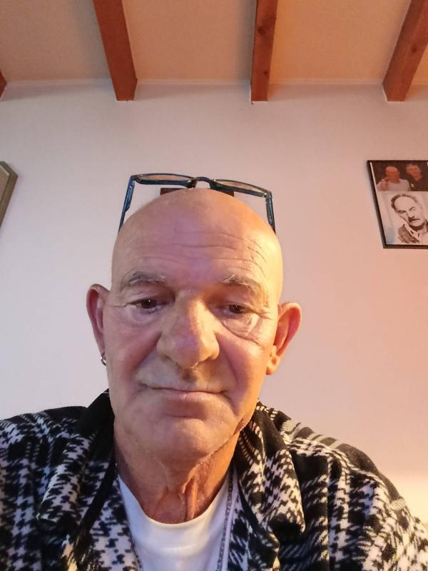 Patrick 62 ans Bages