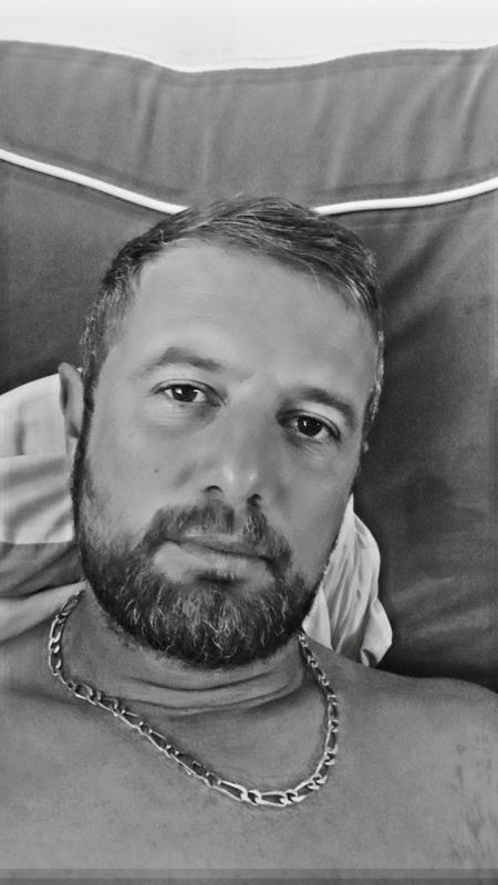 Morgan 38 ans Calais