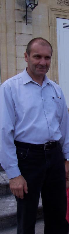 Christian  68 ans Saint Éloy les Mines