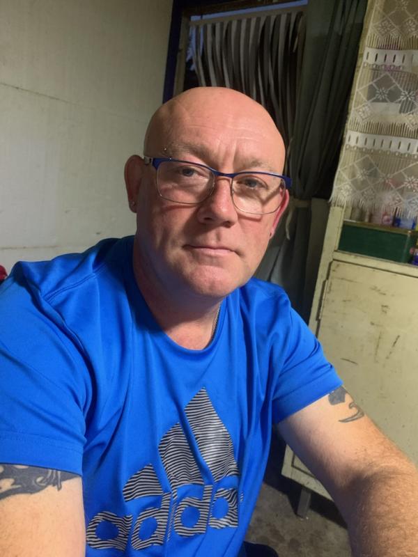 Olivier  53 ans Cognac la Forêt