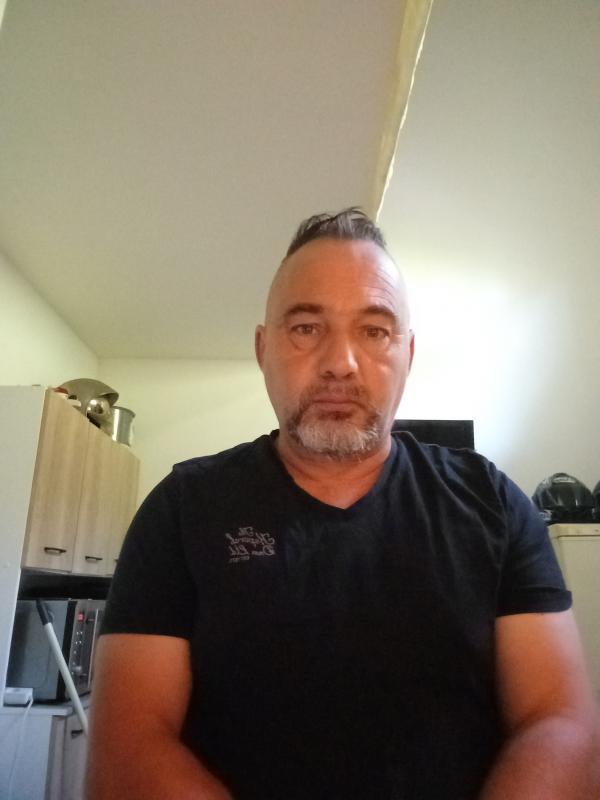Jean 56 ans Cergy