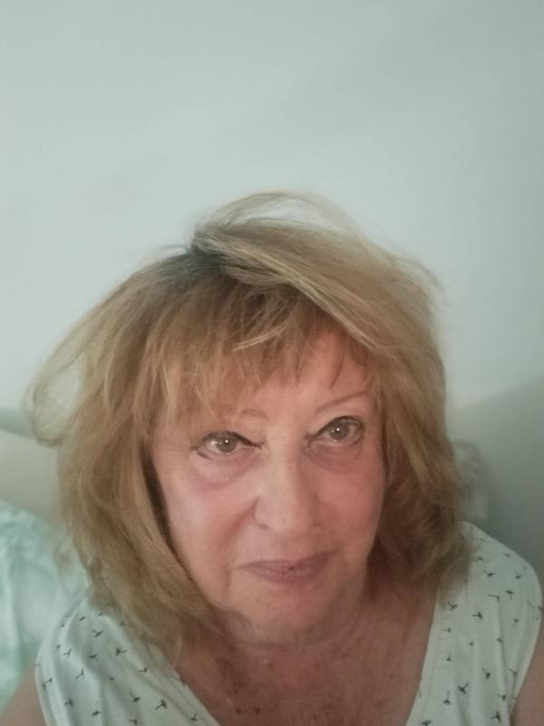 lyly 72 ans Saint Affrique