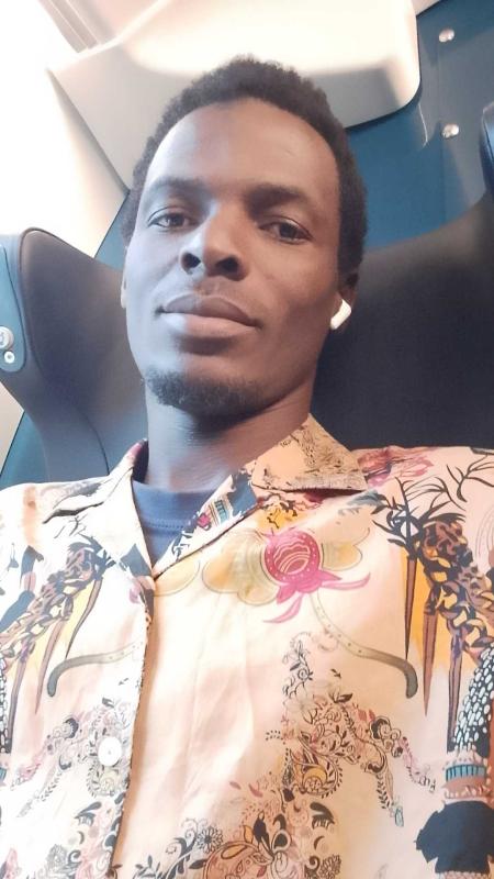 Djibril 32 ans Notre Dame de Gravenchon