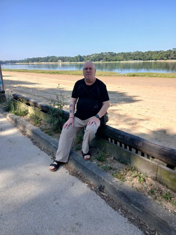 Yves 76 ans Perpignan