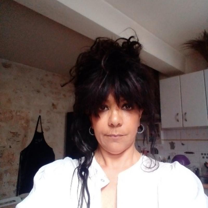 Eve 48 ans Arles