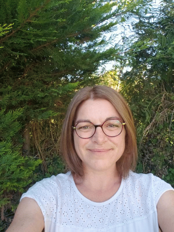 Béatrice  43 ans Pluherlin