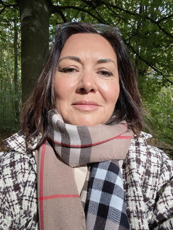 Crissi 56 ans paris 17eme arrondissement