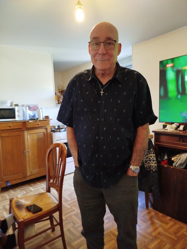 OLLIVIER 63 ans Poitiers